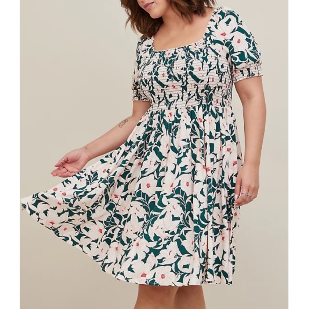 TORRID NWT MINI CHALLIS SMOCKED DRESS